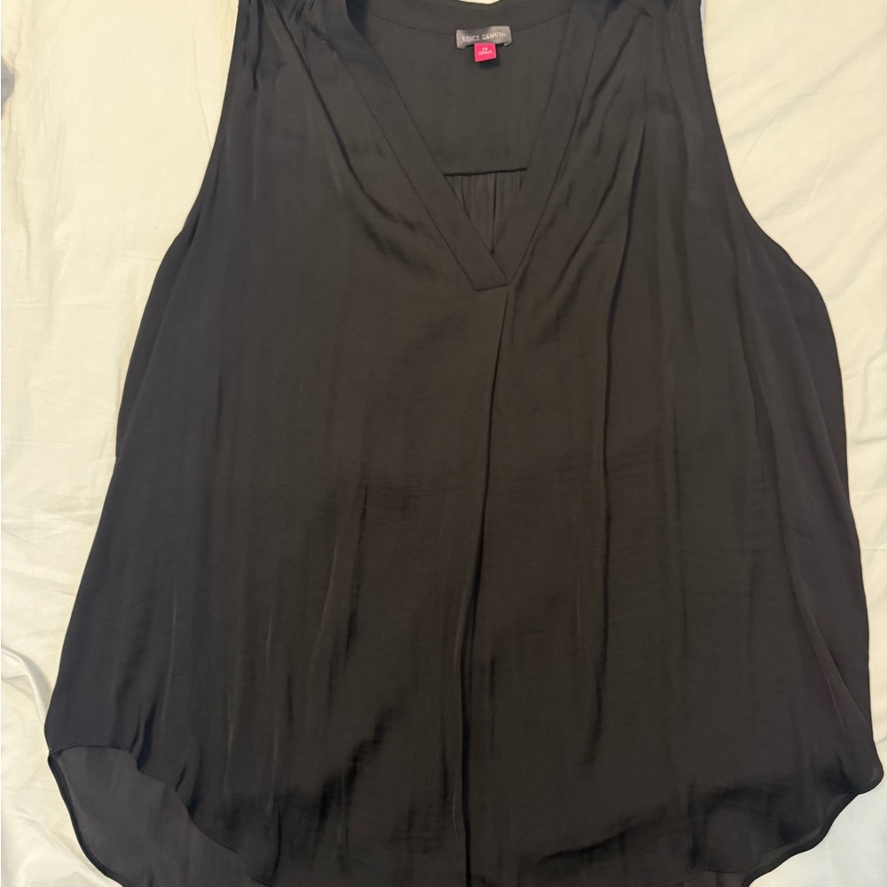 Black V-Neck Sleeveless Blouse